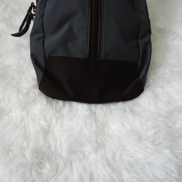 Coach Men Varick Sling Backpack Gray F70692 - Picture 8 of 15